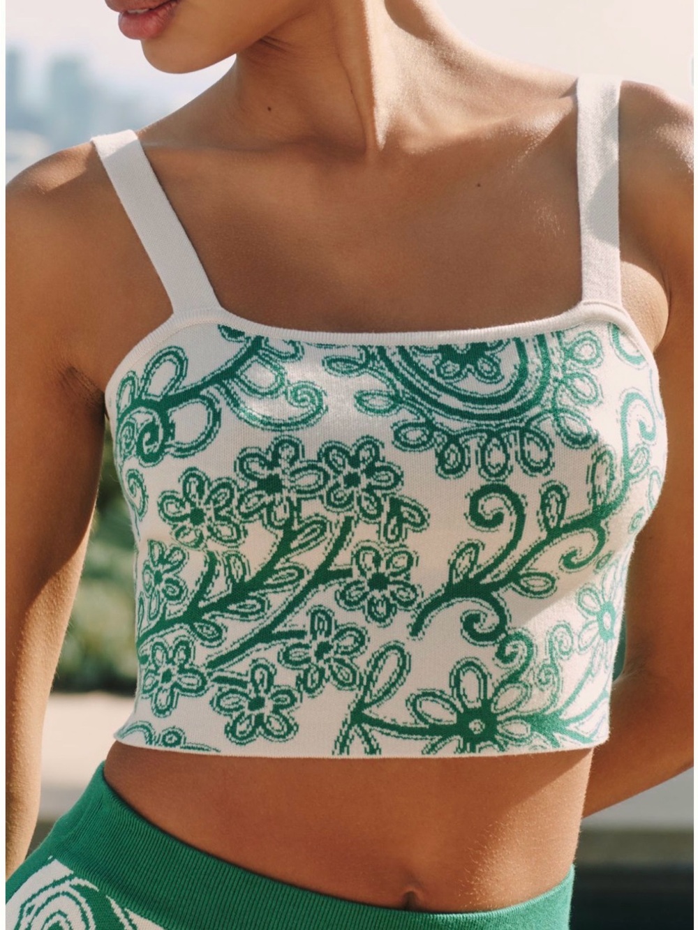 Anthropologie White & Green Floral Knit Crop Tank Top Size M
